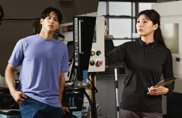 信頼のドライ機能をラフ過ぎないスマートなシルエットに！